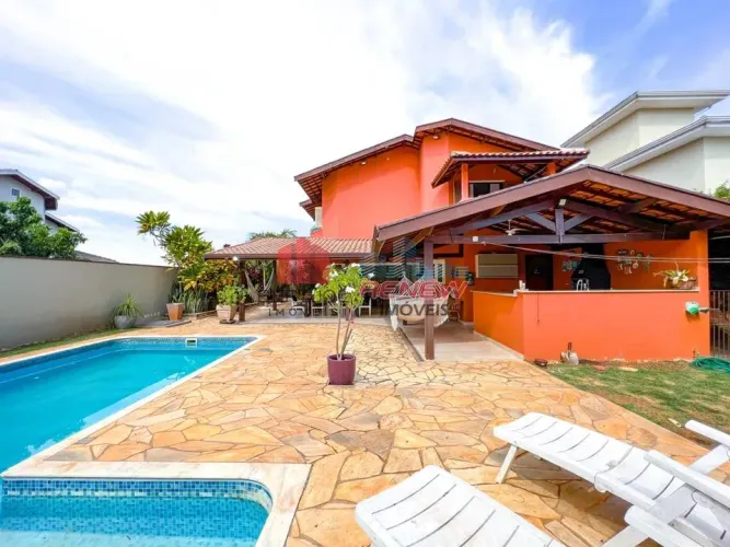 Casa de Condomínio à Venda em Louveira/SP - Residencial Delle Stelle, 4 suítes e 380m²