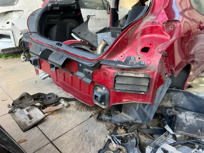 Painel traseiro 308 Peugeot
