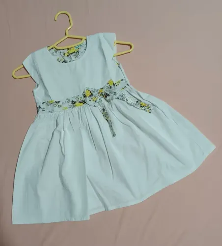 Vestido Infantil ( Branco ) até 18 meses - São Paulo ( Capital - Zona Oeste - Pirituba )