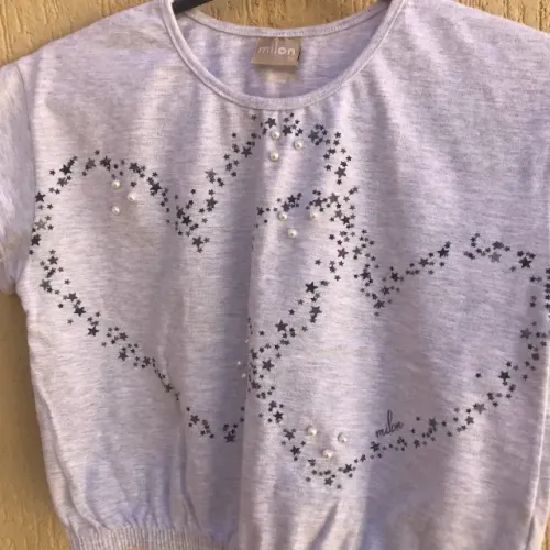 Blusa Cinza Com Estampa De Corações E Estrelas Da Milon (Usado)
