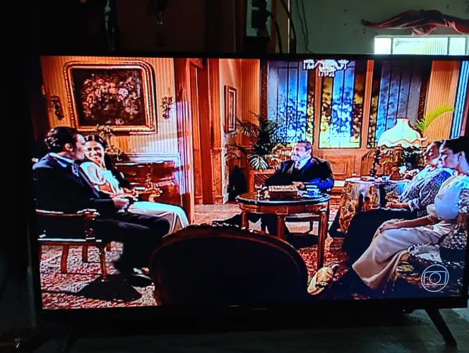 Tv esmarte 32 polegadas falar com Julio *