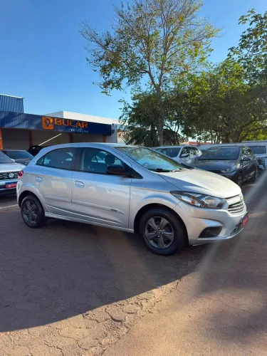 Chevrolet Onix JOY Hatch 1.0 8V Flex Mec. 4P 2020