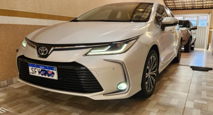 Toyota Corolla Altis Prem. Hybrid 1.8 Flex AUT 2023