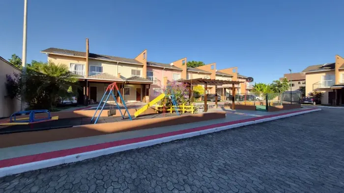 AM -Casa duplex no Condomínio Ecovillage Porto Canoa / Planície da Serra