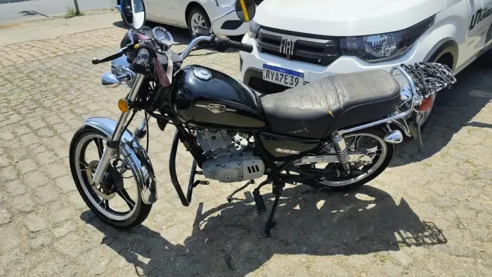 Intruder 125 