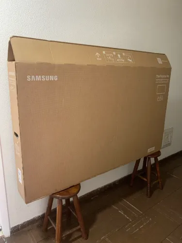 CAIXA VAZIA Tv Samsung 65? Polegadas, acompanha isopores de proteção