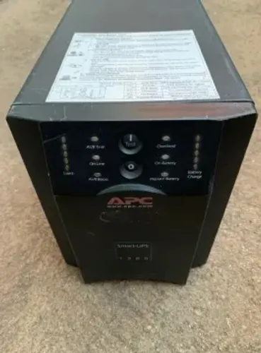 Nobreak APC Smart-UPS 1500 6 Tomadas