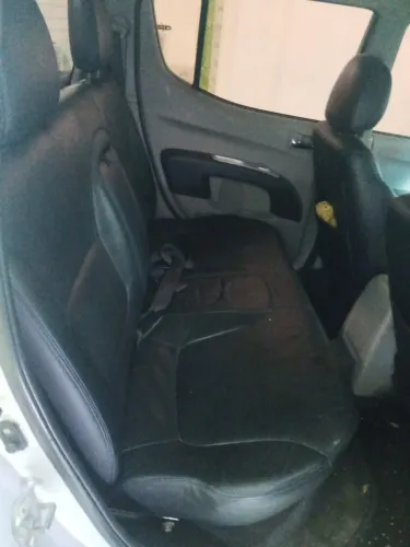 Mitsubishi L200 Triton HPE 3.2 CD TB Int.diesel AUT 2010