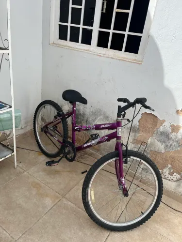 Bicicleta Cairu Bella aro 24, recém-revisada e pronta para uso!