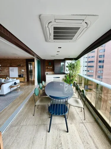Apartamento para Venda em Fortaleza, Meireles, 2 dormitórios, 2 suítes, 3 banheiros, 4 vag