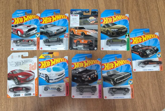 Kit de 9 carrinhos miniaturas da foto