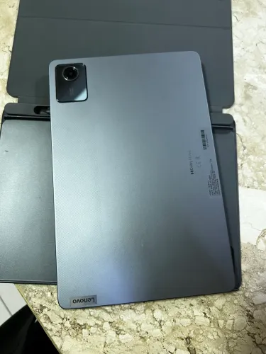 ? VENDO TABLET LENOVO M11 ? 4GB RAM E 128 GB DE ARMAZENAMENTO