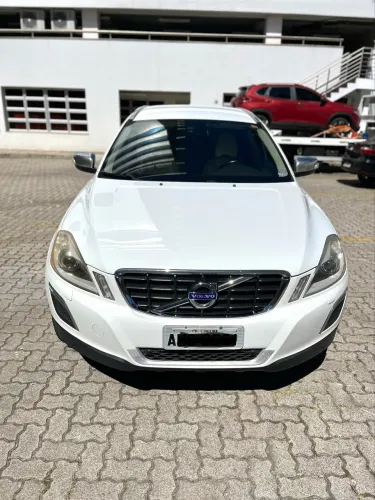 Volvo XC 60 2.0 T5 5P 2013