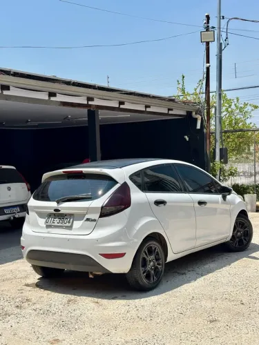 Ford Fiesta 1.5 16V Flex Mec. 5P 2014