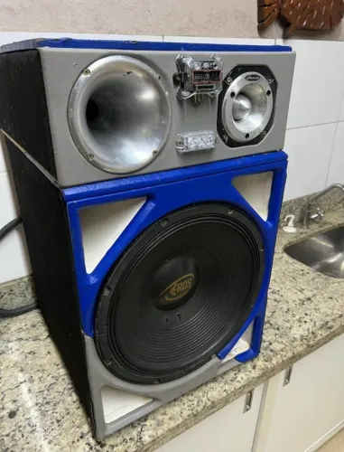 Caixa de som Trio