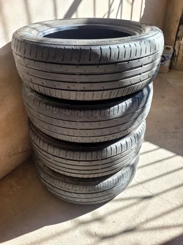 Pneu 195/60 R16