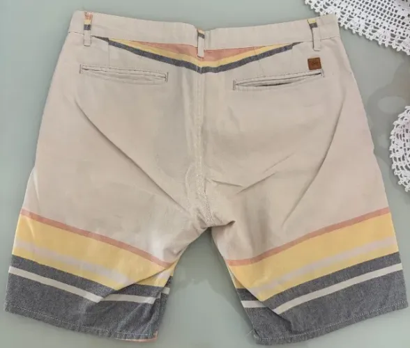 Bermuda marca DLT, tamanho 40
