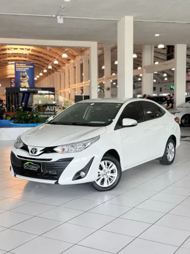 Toyota Yaris XL Sedan 1.5 Flex 16V 4P Aut. 2019