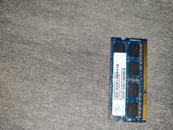 Memória RAM Notebook 4GB DDR3 1333MHz Nanya / Smart (Preço de Desapego)