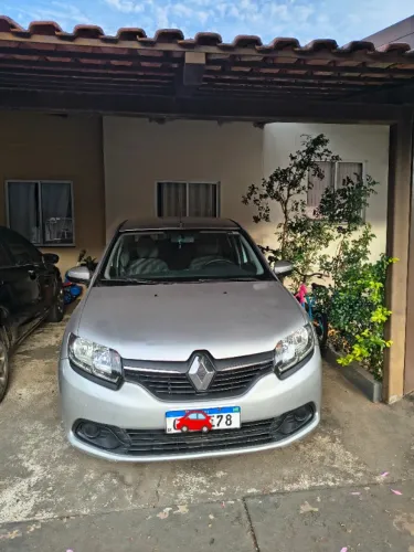 Renault Logan Expression Hi-flex 1.6 8V 4P 2015