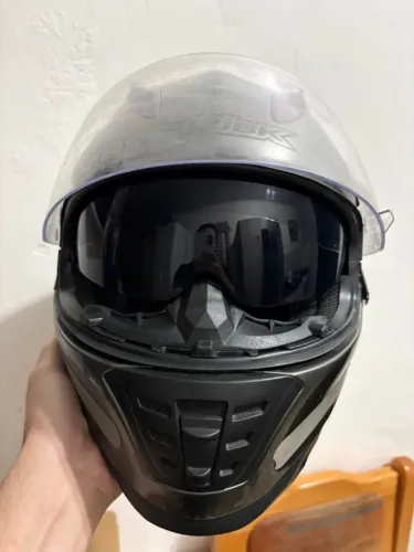 Capacete Norisk Iron Chrome com duas viseiras