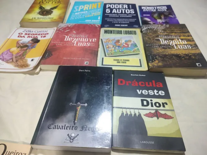 Autoditadas e leitores...lote de livros.