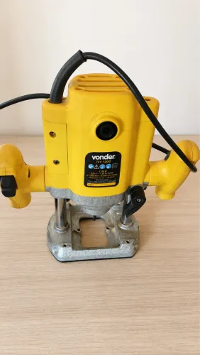 Tupia de coluna VONDER 1200W