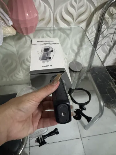 Câmera insta 360 x4