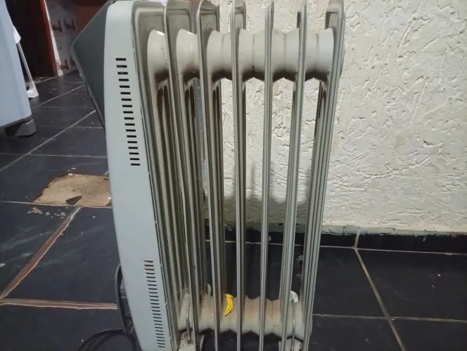 Aquecedor Philco a óleo