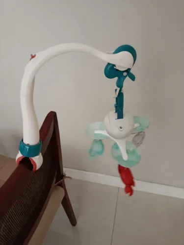 Brinquedo com som pra bebê