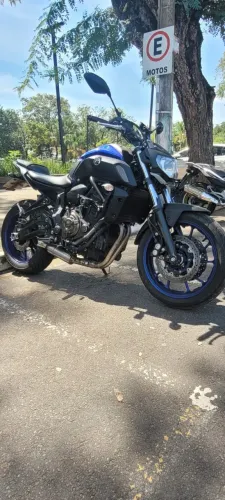 YAMAHA MT-07 2021