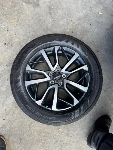 4 Pneus ZEROS Kuhmo 225/60R18 100H Solus, pneus zerados e originais, Haval H6.