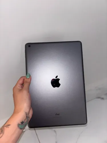 IPad 09 geração com Caneta e Teclado!