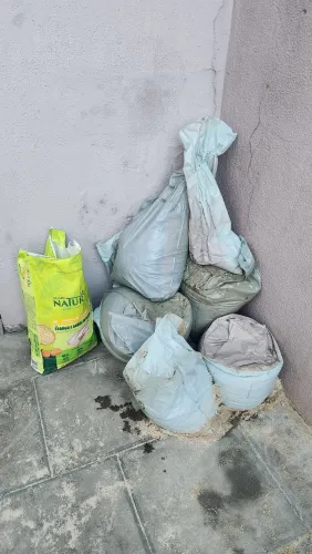 Doa-se areia para construção 