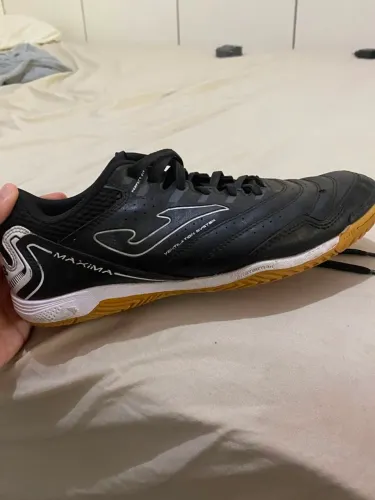 Vendo joma máxima original comprada na Centauro usada em ótimas condições