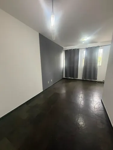 ALUGO APARTAMENTO DE 3/4 NO CONDOMÍNIO ESMERALDA II