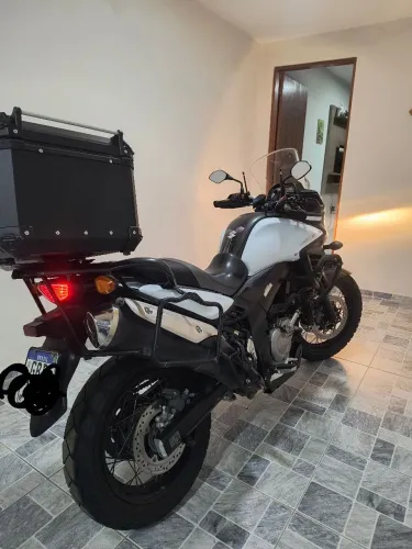 Vendo moto Suzuki V-strom 650