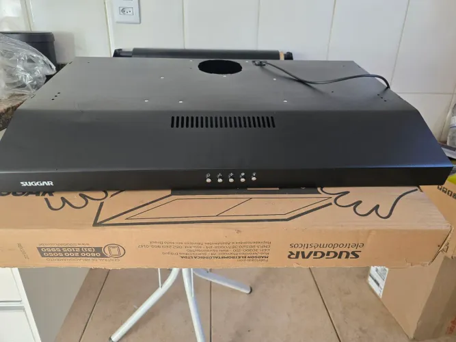 Exaustor e Depurador de Ar Suggar 80 cm Preto