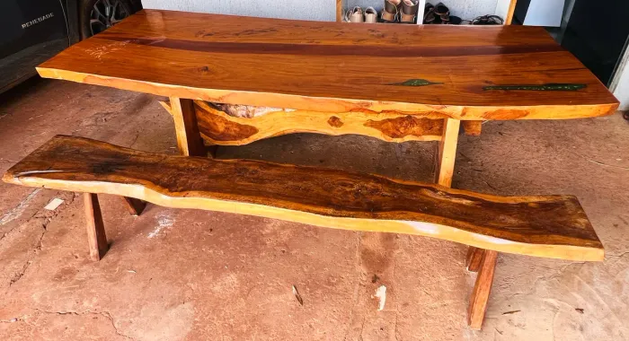 Mesa rústica madeira resinada