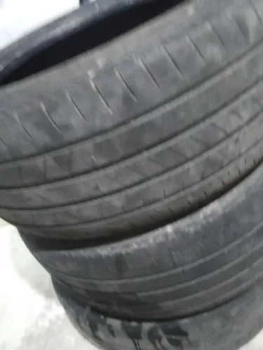 Pneus