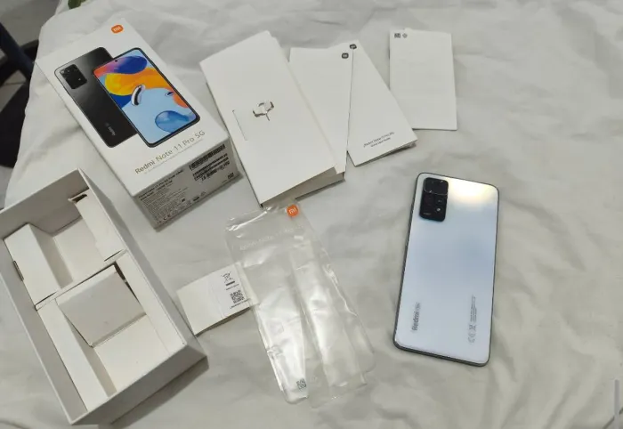 REDMI note 11 pro 5g 128/6 gb