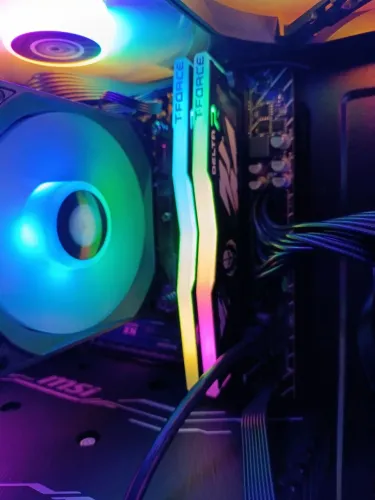 Vendo 2x8 ddr4 3200 MHz rgb