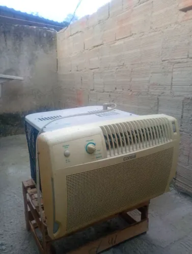 Ar-condicionado Consul, 7500 BTUs, 220V.