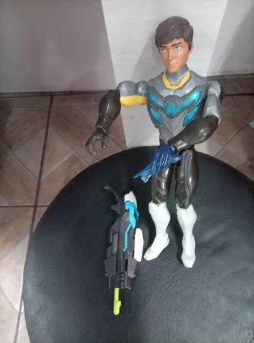 Boneco Max steel