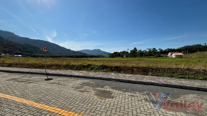 Terrenos à venda no Loteamento Valle Veneto - Rodeio 12