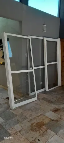 Porta alumínio branco 3.00x2.20