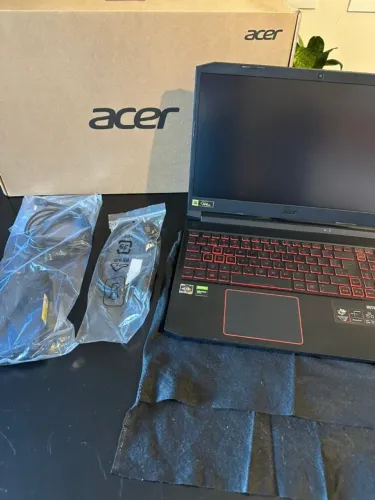 Nitro 5 Ryzen 7 144Hz 16GB GTX 1650 Ti