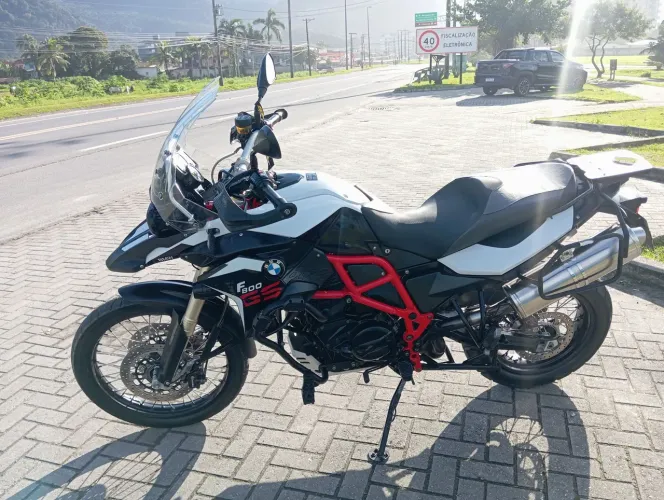 BMW F800 GS vendo ou troco 
