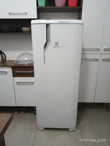 geladeira eletrolux 