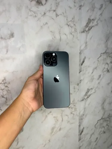 iPhones do 11 pro max ao 17 pro max